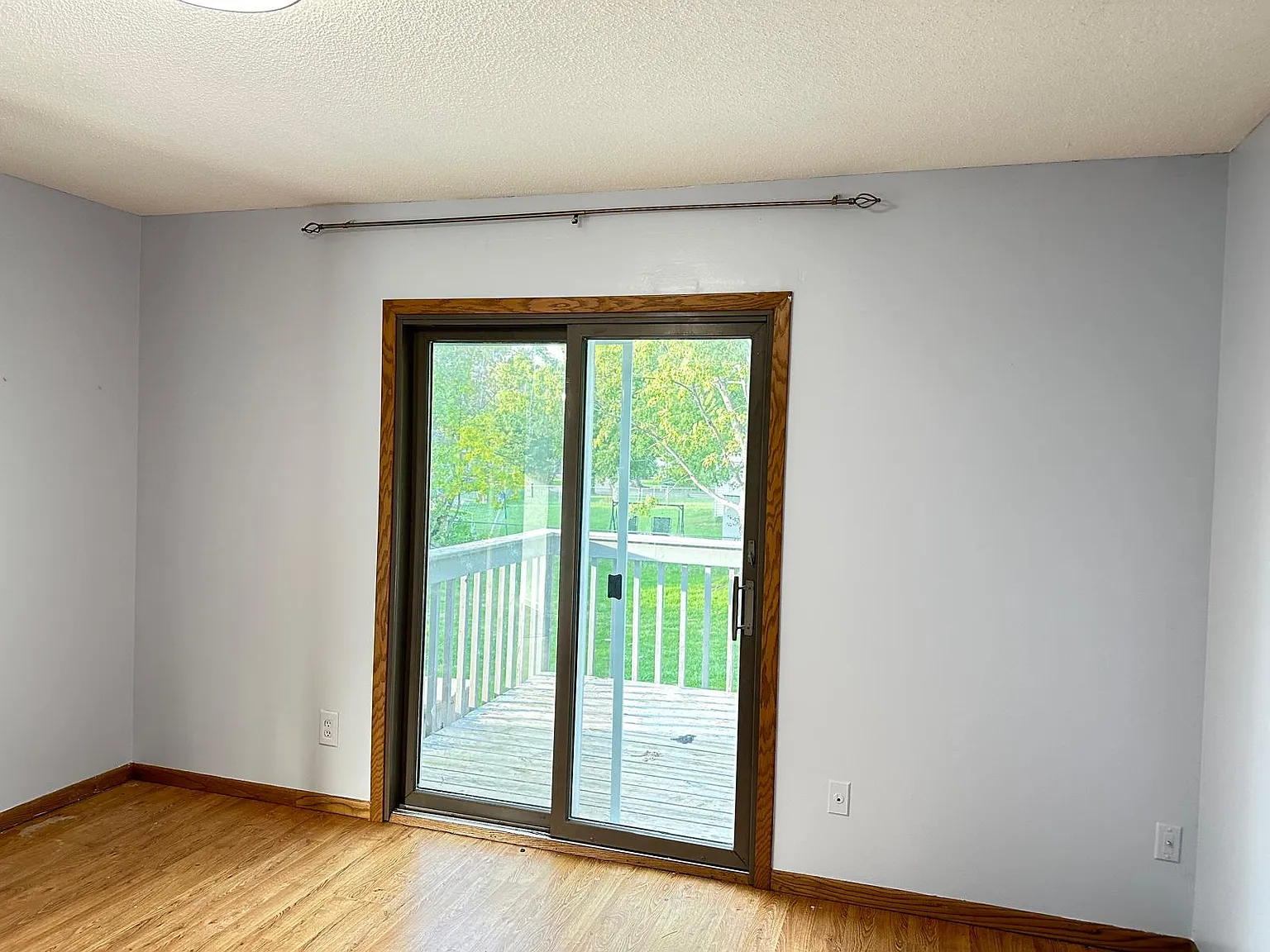4 bed, $2,600 — Photo 2