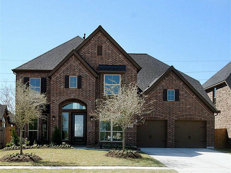 1st image of 2710 Walnut Crest Dr