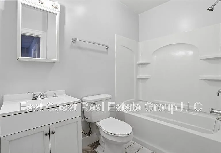 207 N Mulberry St — Photo 4