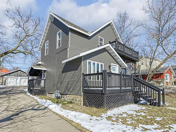 2nd image of 421 Thayer St