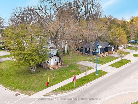 3rd image of 687 Innisfil Beach Rd