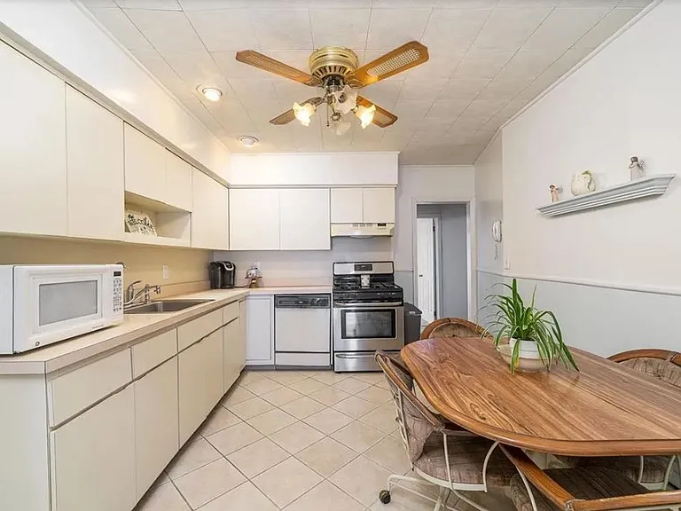 36 Trask Ave — Photo 8
