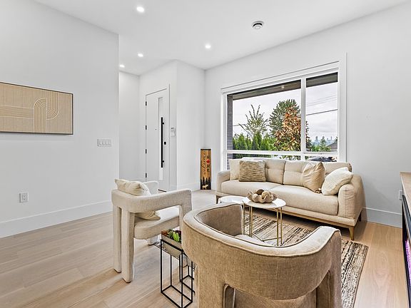 5th image of 1045 Quadling Ave #101