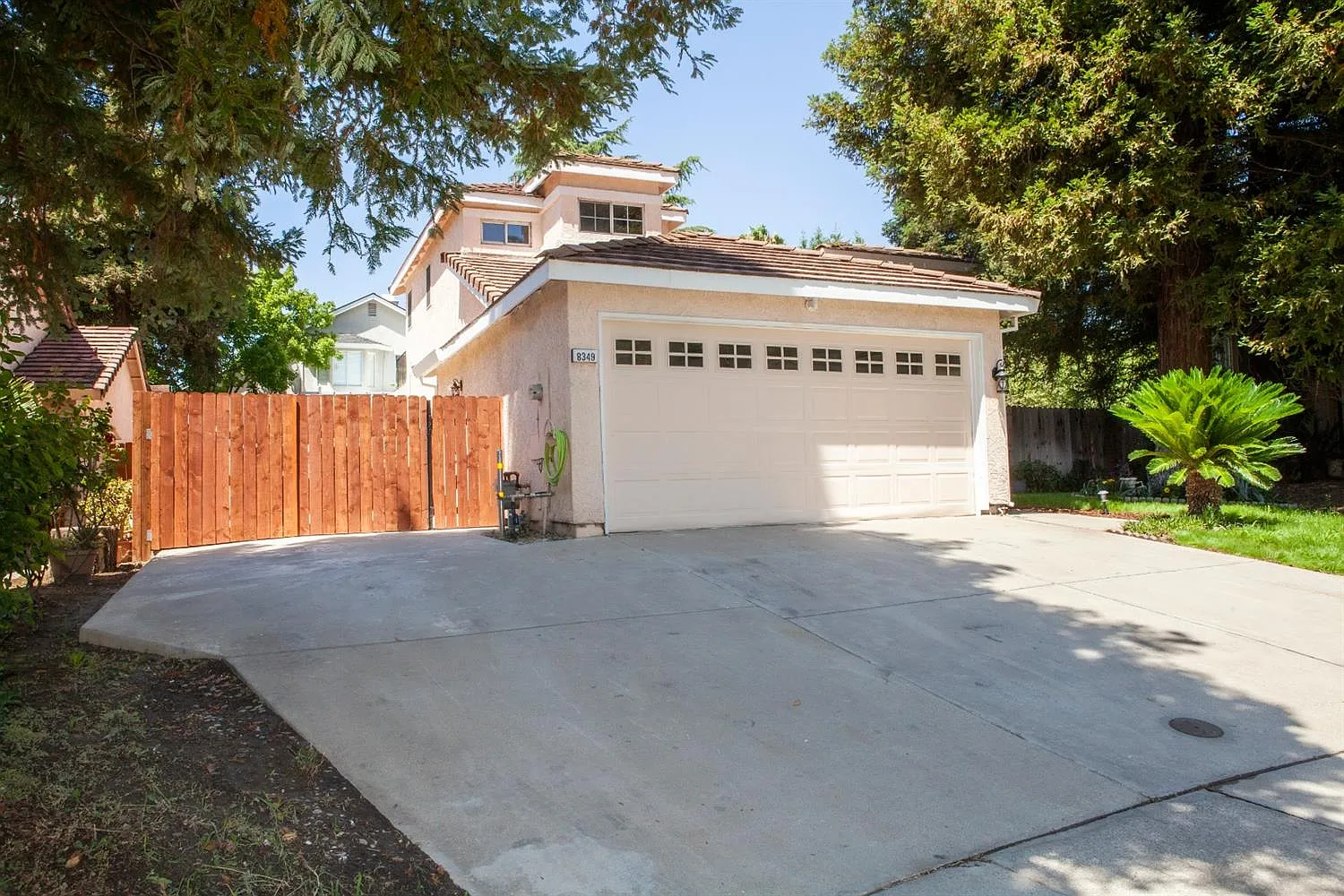 8349 Oakenshield Cir photo 1