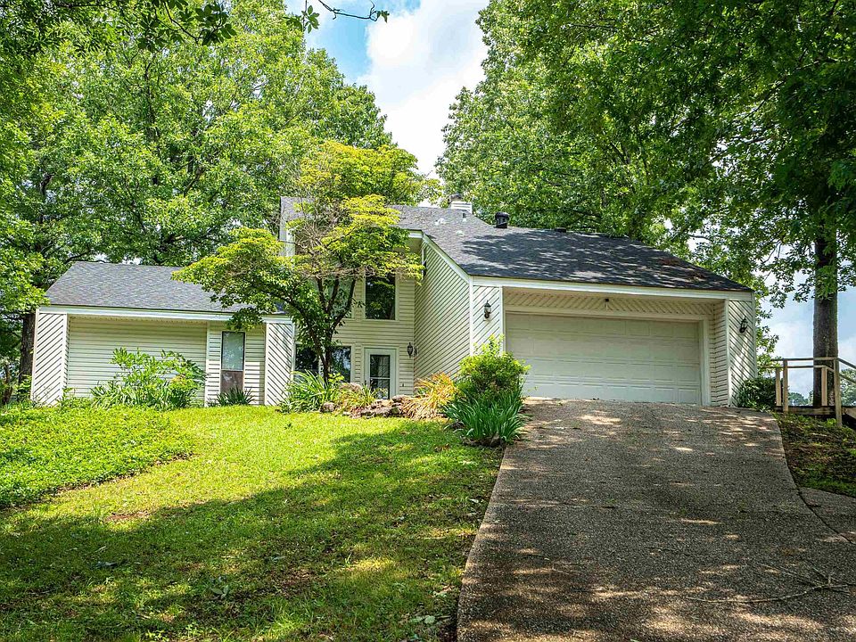 1st image of 137 Arlington Dr