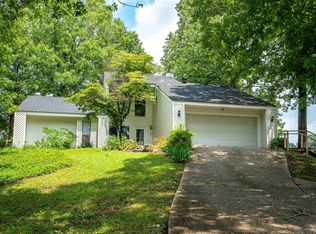 137 Arlington Dr, Hot Springs, AR 71913