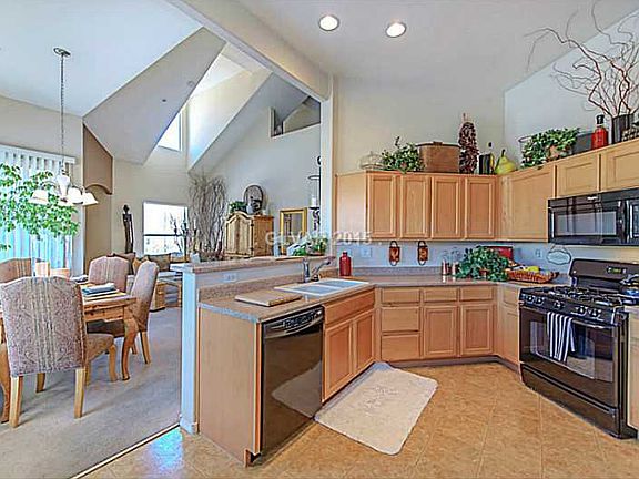 4th image of 3975 N Hualapai Way Unit 201