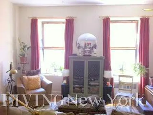 Rented by Living New York | media 3