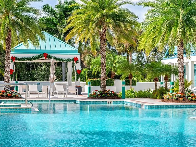 7515 Pelican Bay Blvd #7B — Photo 4