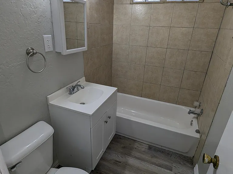2407 NW Lindy Ave — Photo 9