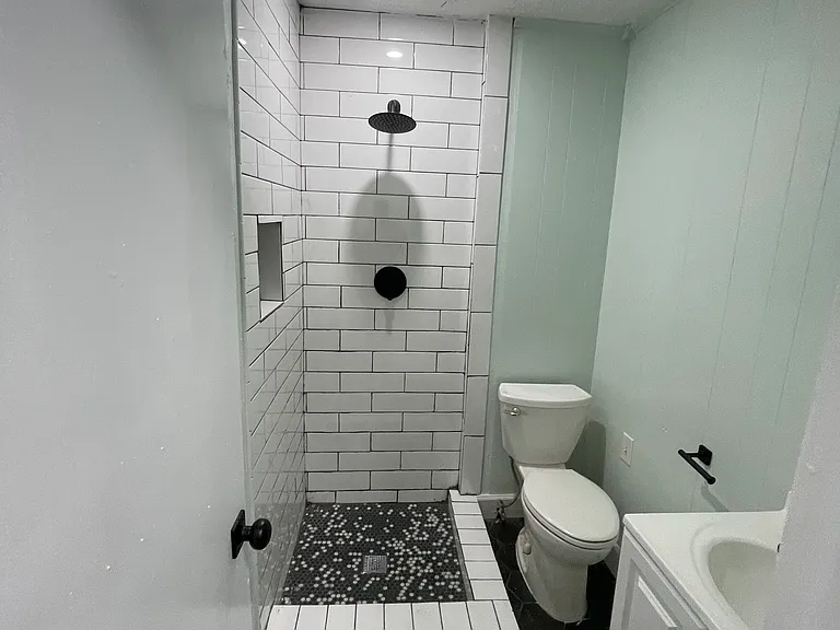 2706 N Hancock Ave #B — Photo 11