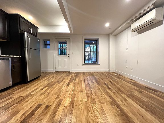 2nd image of 126 W 123rd St APT 1