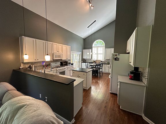 3rd image of 2213 Wakespring Ct