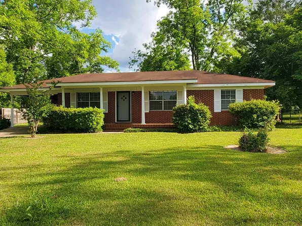311 Bowden St, Brundidge, AL 36010