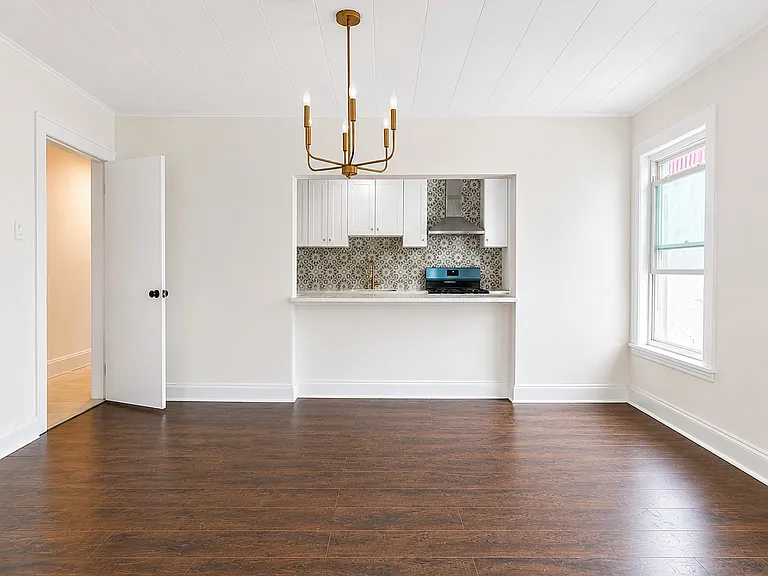 22-23 23rd St #2 — Photo 5
