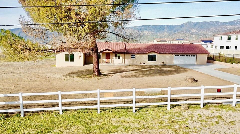 1st image of 1445 E San Bernardino Ave