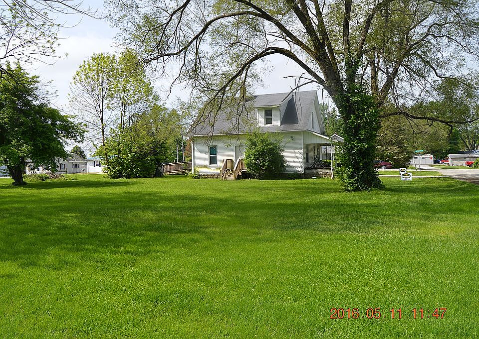2nd image of 108 S Jackson St