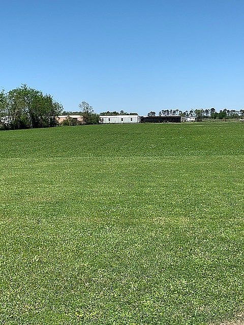 2nd image of 1131 Quarter Pole Rd