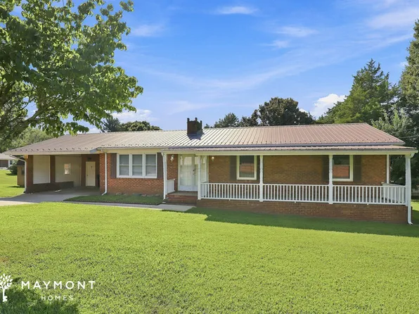 1404 Cedar Dr, Thomasville, NC 27360