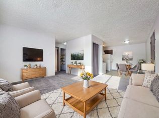 519 3rd St SW APT 104, Jamestown, ND 58401