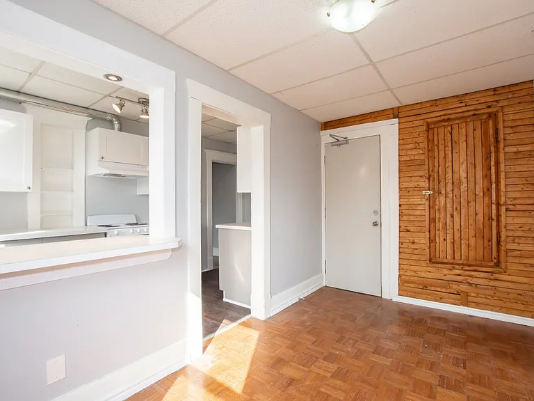 5431 Bridge St #4 — Photo 2