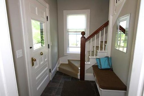 2nd image of 22 Devereux St