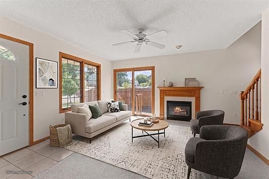 2nd image of 1038 N Thompson Dr