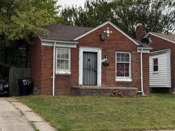 9590 Sussex St, Detroit, MI 48227