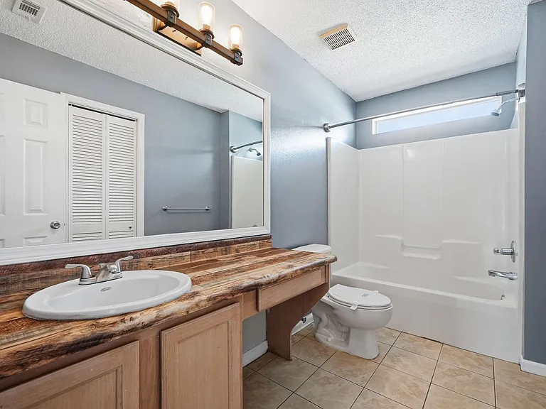 955 Pacific Silver Ct — Photo 17