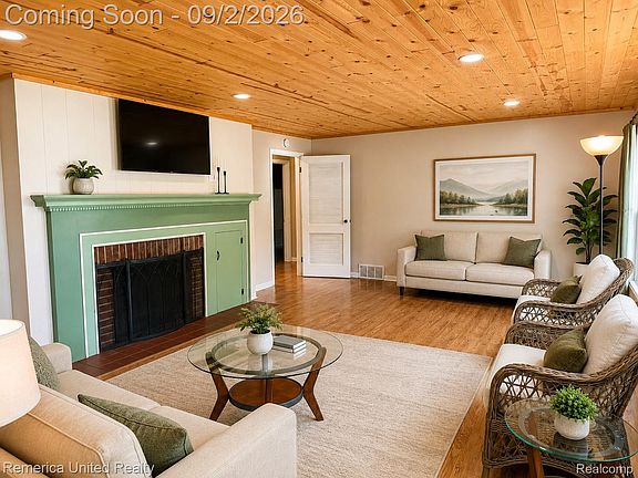 5th image of 601 Morgan St
