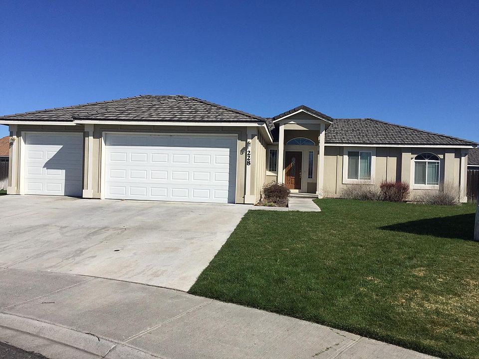 228 Indigo Ct. Moses Lake
