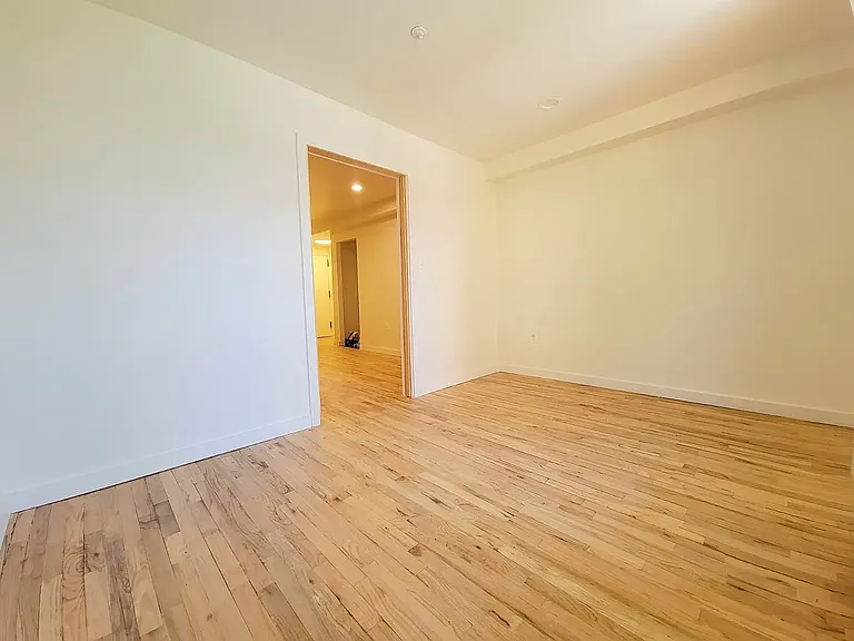 119 Hart St #2B — Photo 7