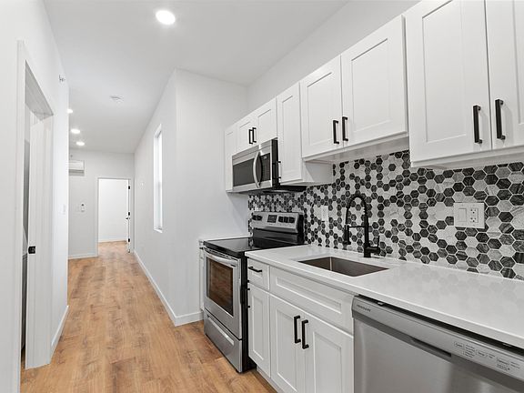 2nd image of 1150 S 52nd St #3