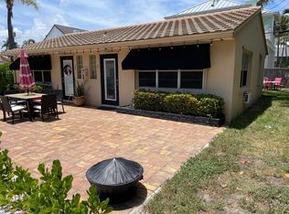 2 Oceanview Dr APT 1, Ocean Ridge, FL 33435