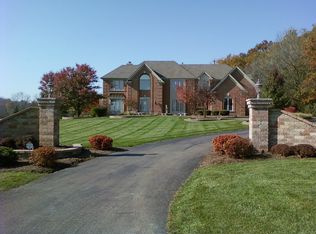 6N370 Crescent Ln, St Charles, IL 60175
