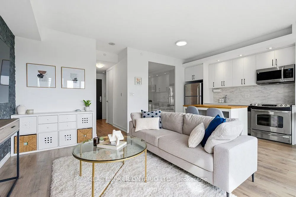 1 bed, $2,350 — Photo 1