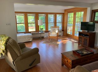 38 2nd Ave #A, Branford, CT 06405