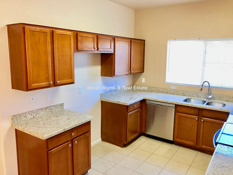 2791 E Terrace Ave — Photo 13