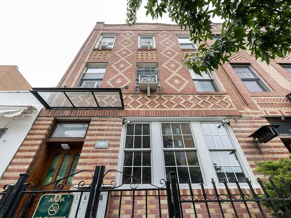 146 North 7th Street image 1 of 10