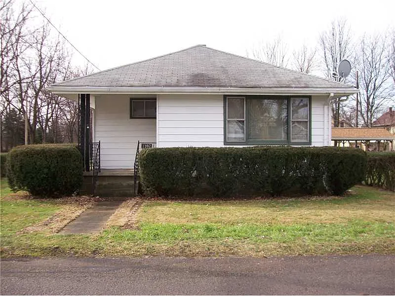 1392 Dodge St photo 1