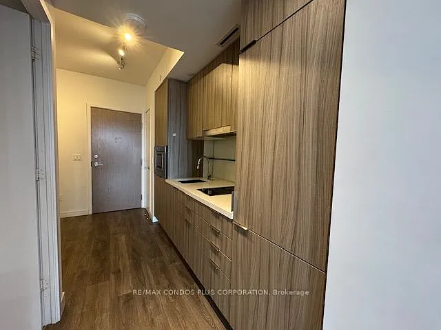 215 Queen St W #1202 — Photo 8