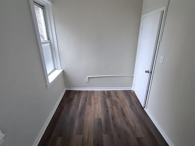 220 Roseville Ave #304 — Photo 7