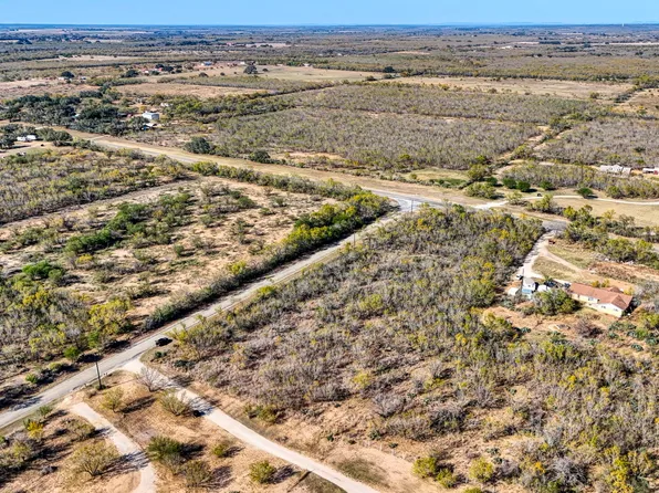 TBD CR 743 LOT A0666, Yancey, TX 78886