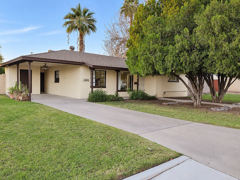 3502 N Supai Way