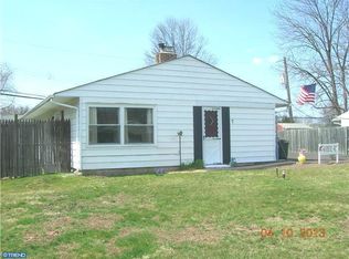 7 Boston Ivy Rd, Levittown, PA 19057