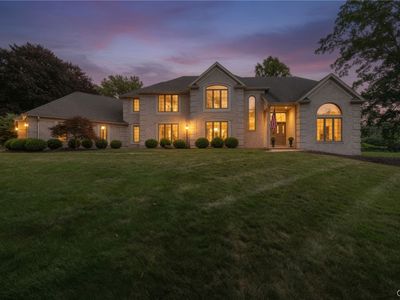 7951 Oak Brook Cir, Pittsford, NY, 14534