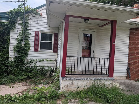 5th image of 437 Linden Cir