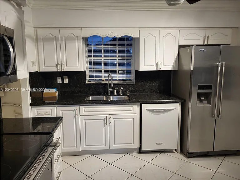 5200 SW 89th Pl — Photo 6