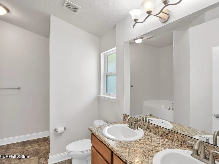 5816 Round Table Rd — Photo 6