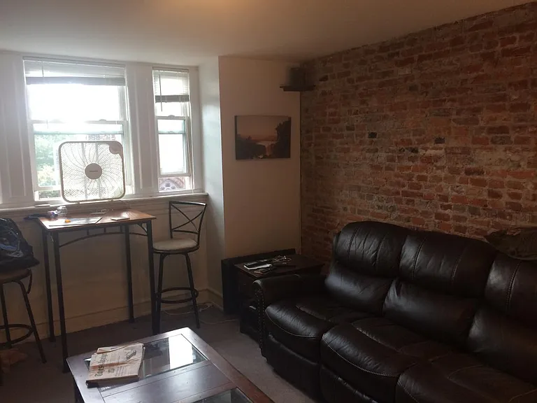 311 S 22nd St #4 — Photo 2
